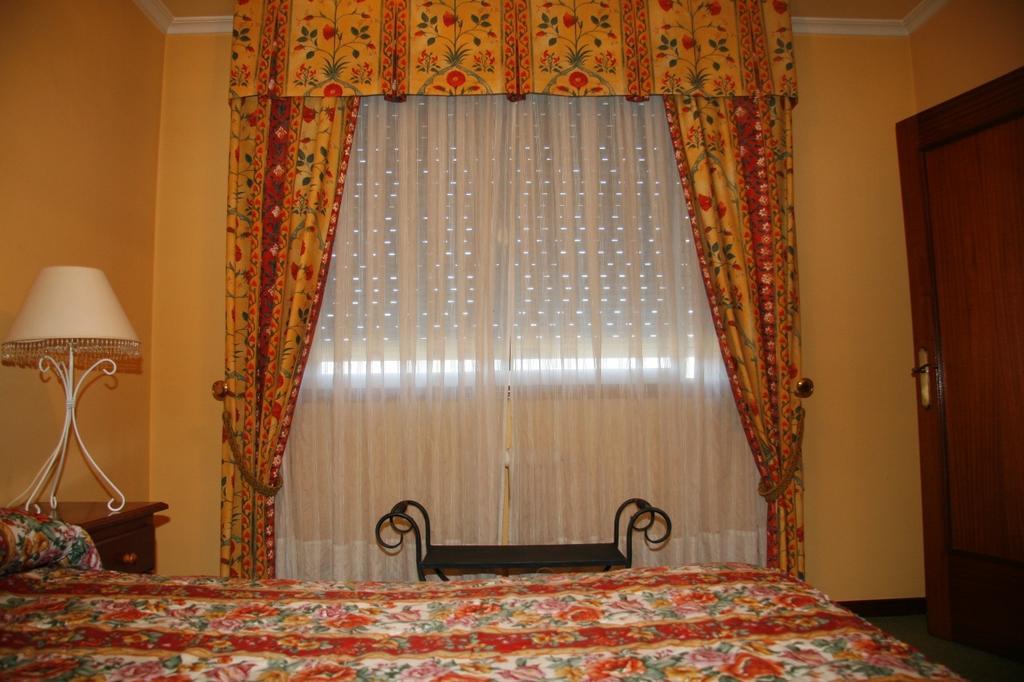 Hotel San Rosendo Ourense Quarto foto